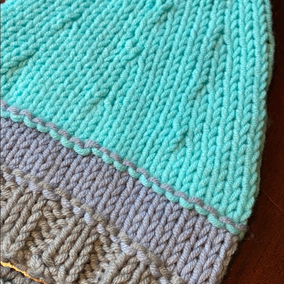 Newborn knit winter set - Picture 4 of 4